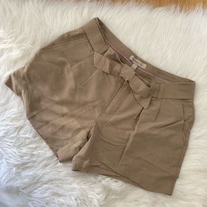 Banana Republic Heritage Belted Shorts - Size 2 - Khaki